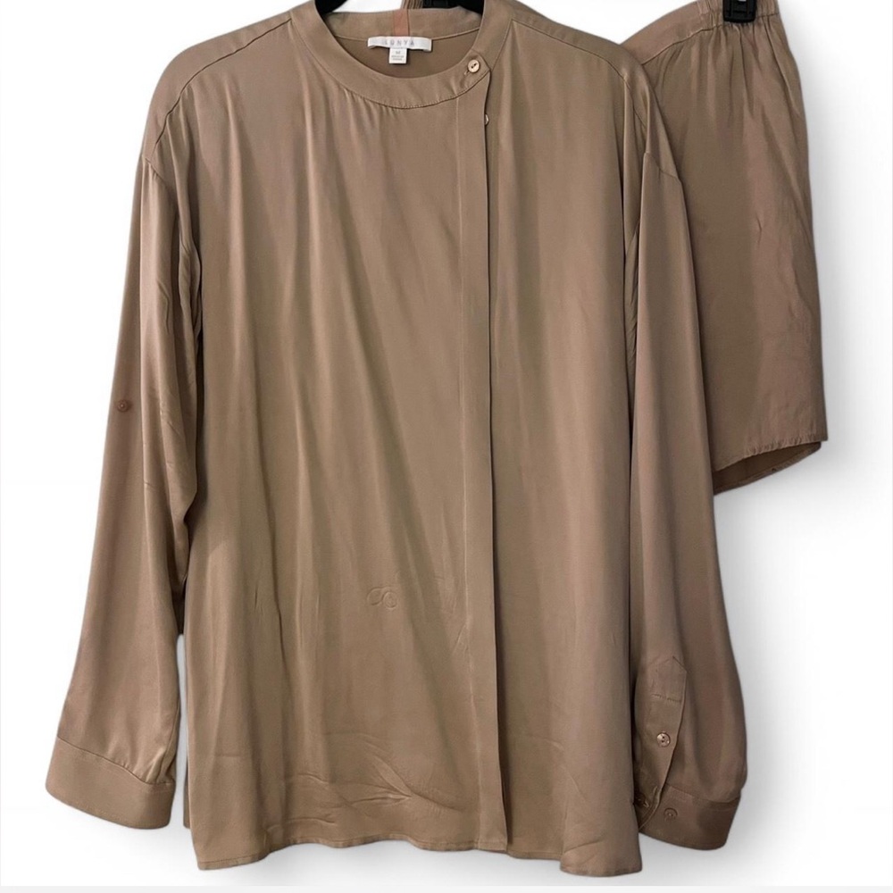 New Lunya Washable Silk Matching Blouse & Short Set
